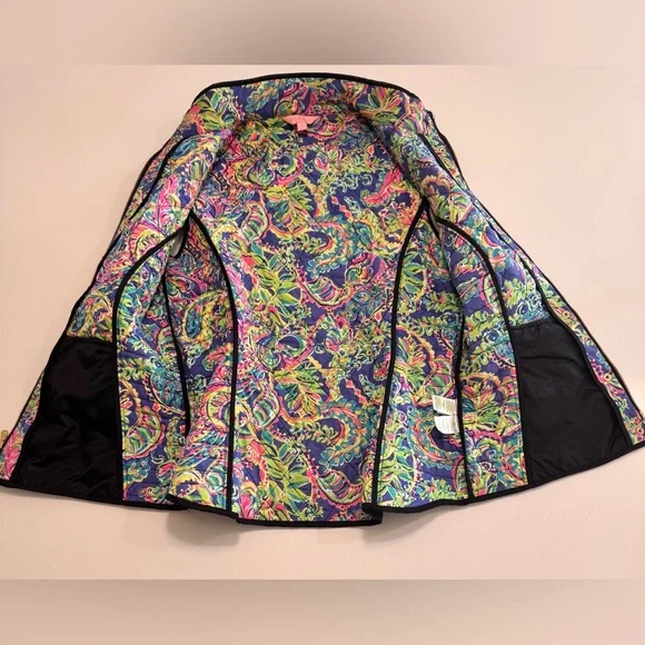 Lilly Pulitzer Lightweight Quilted Vest Black Size Large Zip Snap Pockets - Picture 4 of 9